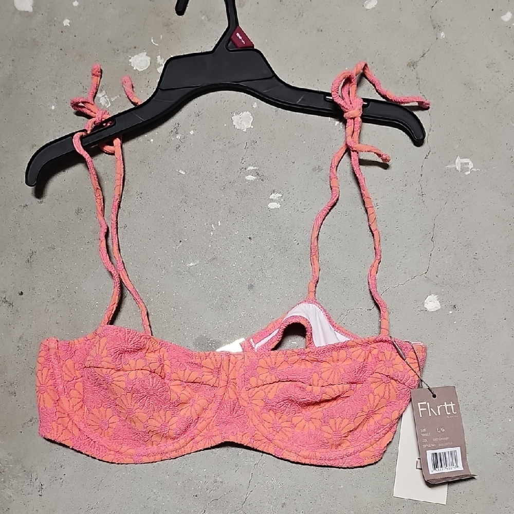 Nwt Flirtz Pink-Orange Floral Underwire Bikini Top #150